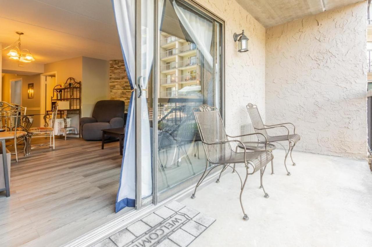 Family Bear Condos, Full King Suite, Kitchen, Pool Access Unit 103 Гетлинбург Екстериор снимка